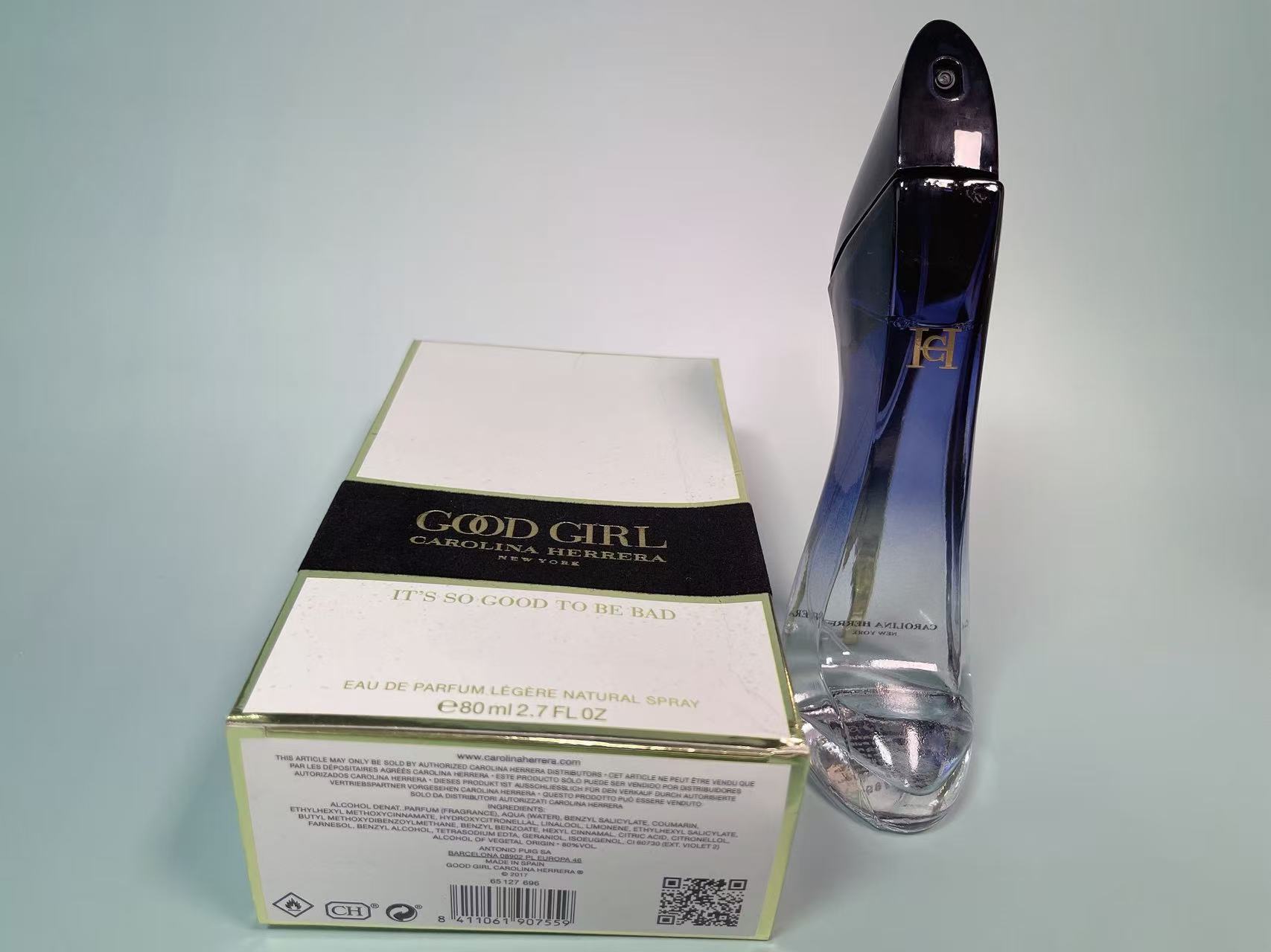 Perfume Spray Carolina Herrera - Perfume In Fragrance Shop avaliação e preço